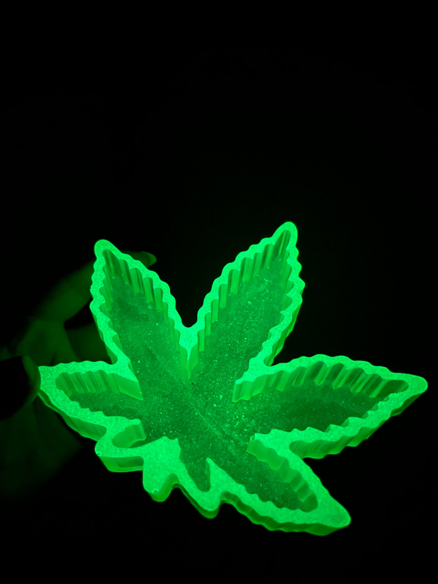 Cendrier phosphorescent vert