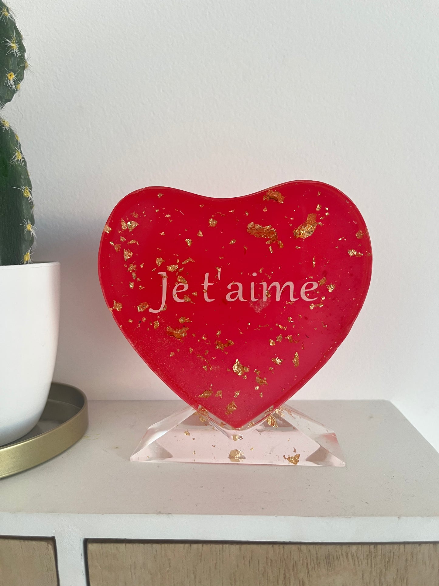 Cœur sur socle « Je t’aime » rouge petit format