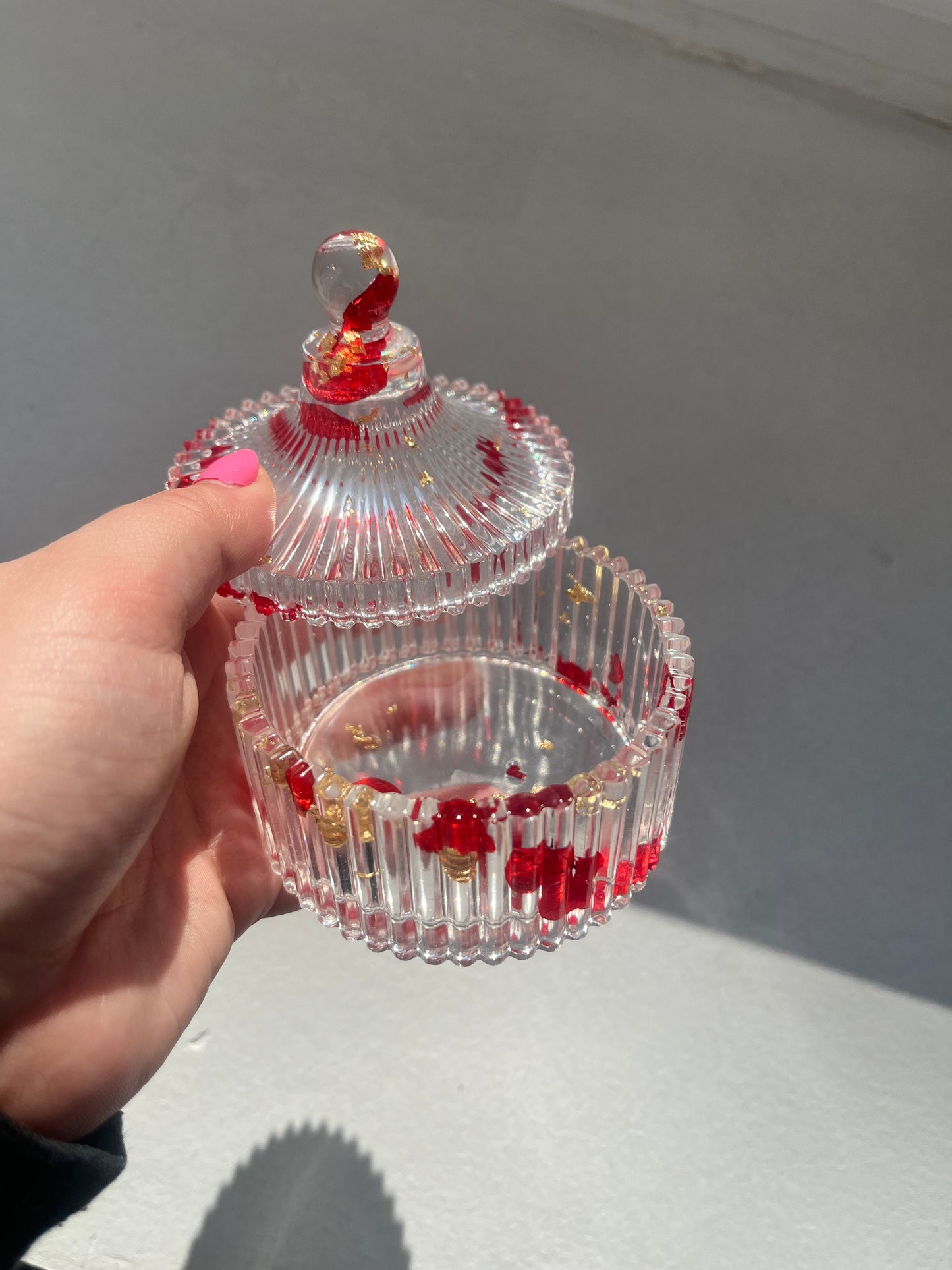 Boîte pétale de rose feuille d’or