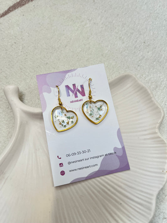Boucle d’oreille fleurs séchées modèle « grand cœur »