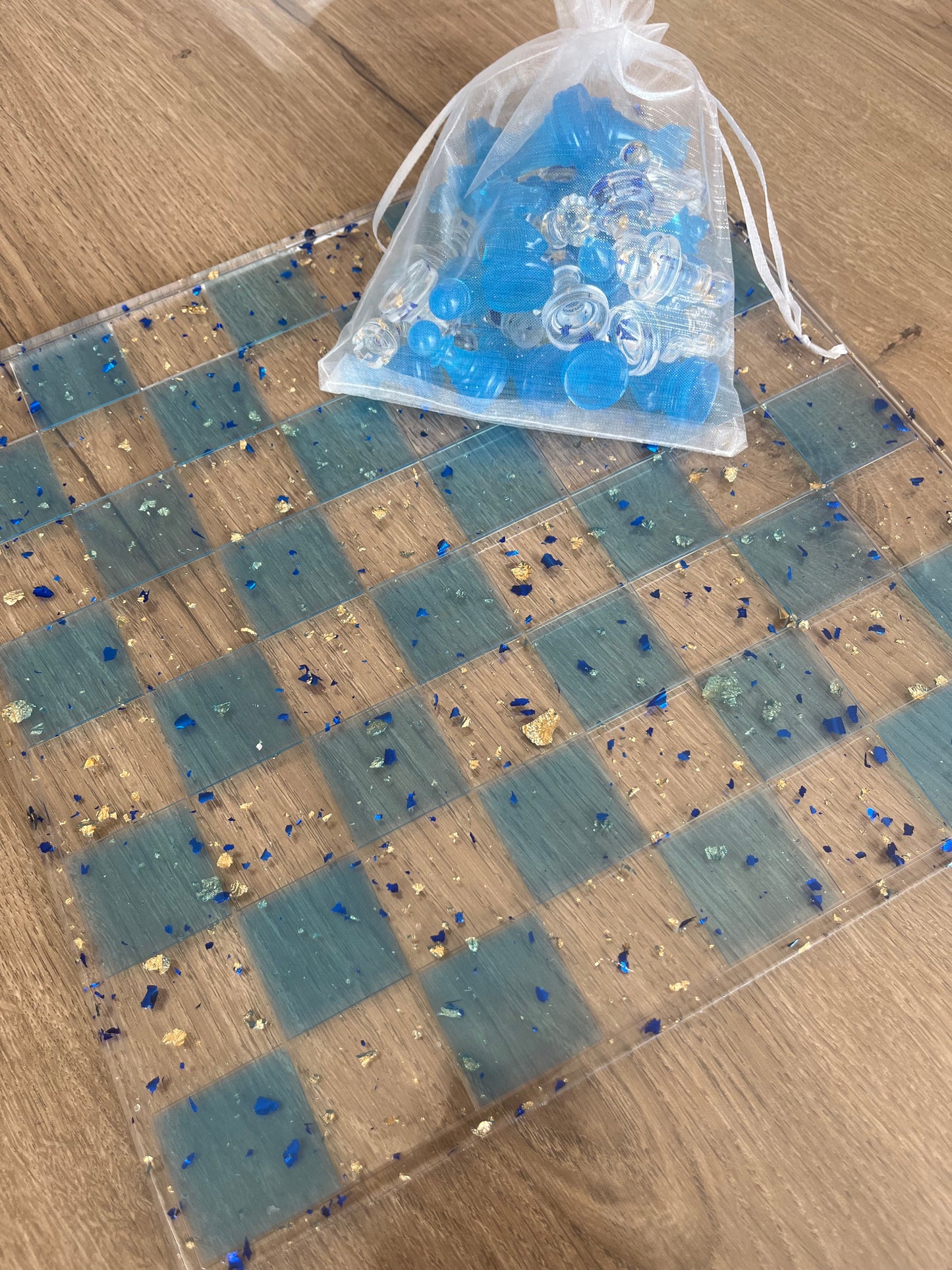 Jeu d’échec bleu clair