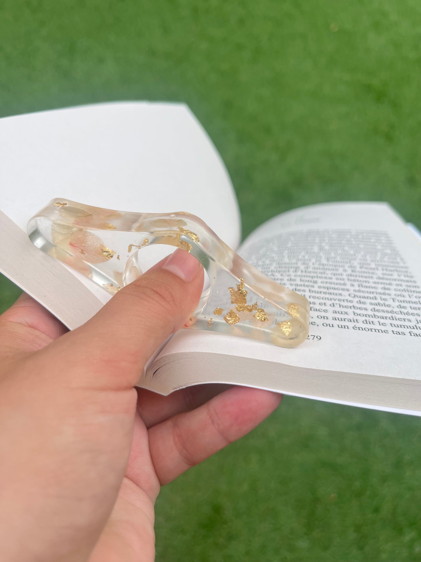 Bague de lecture fleurs et or