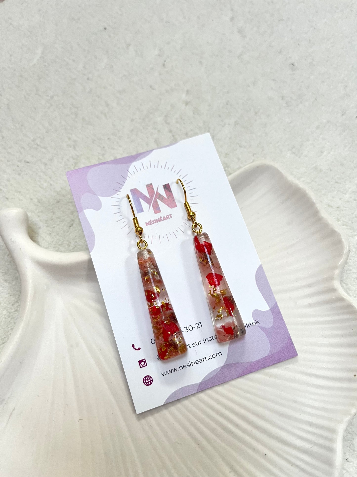 Boucle d’oreille fleurs séchées modèle « pyrande rouge »