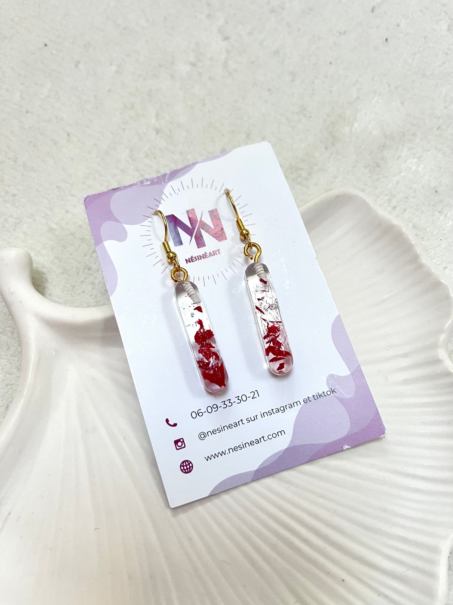 Boucle d’oreille fleurs séchées modèle « allondie rouge »