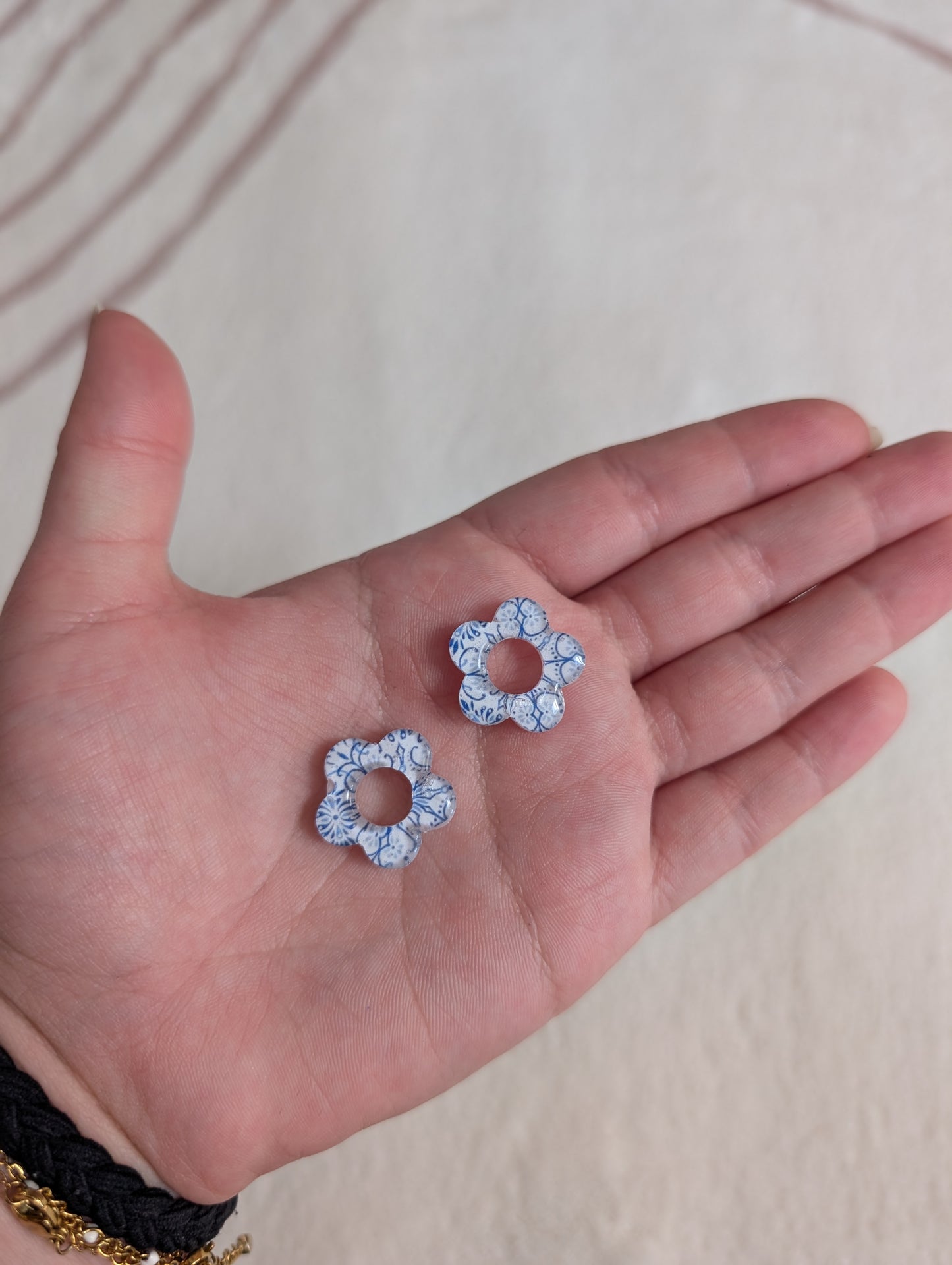 Pampille bleu à motifs