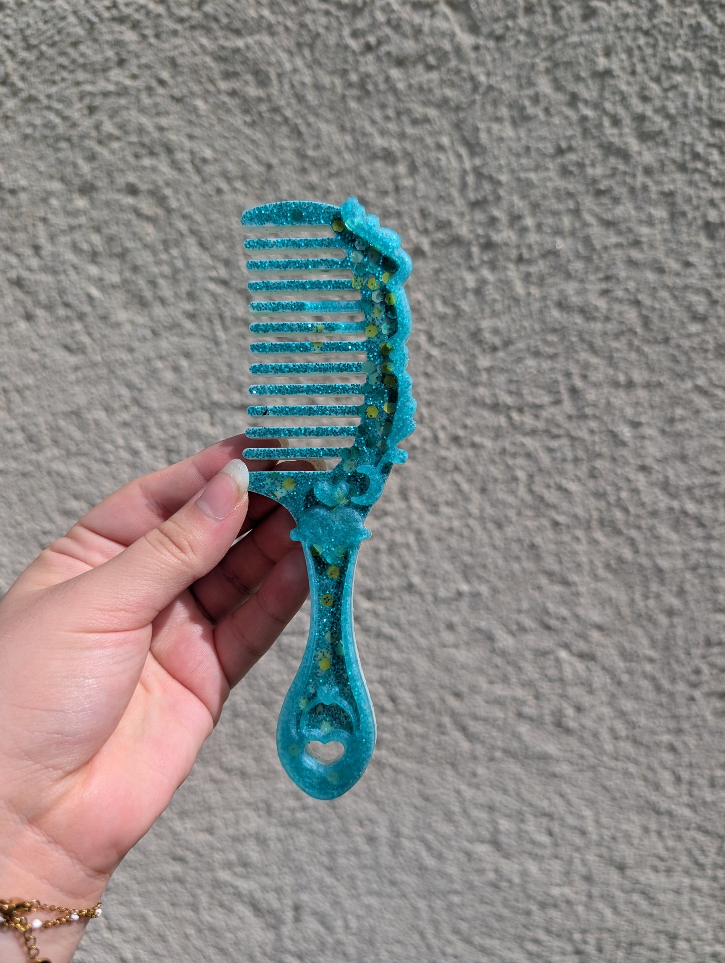 Peigne bleu à paillettes