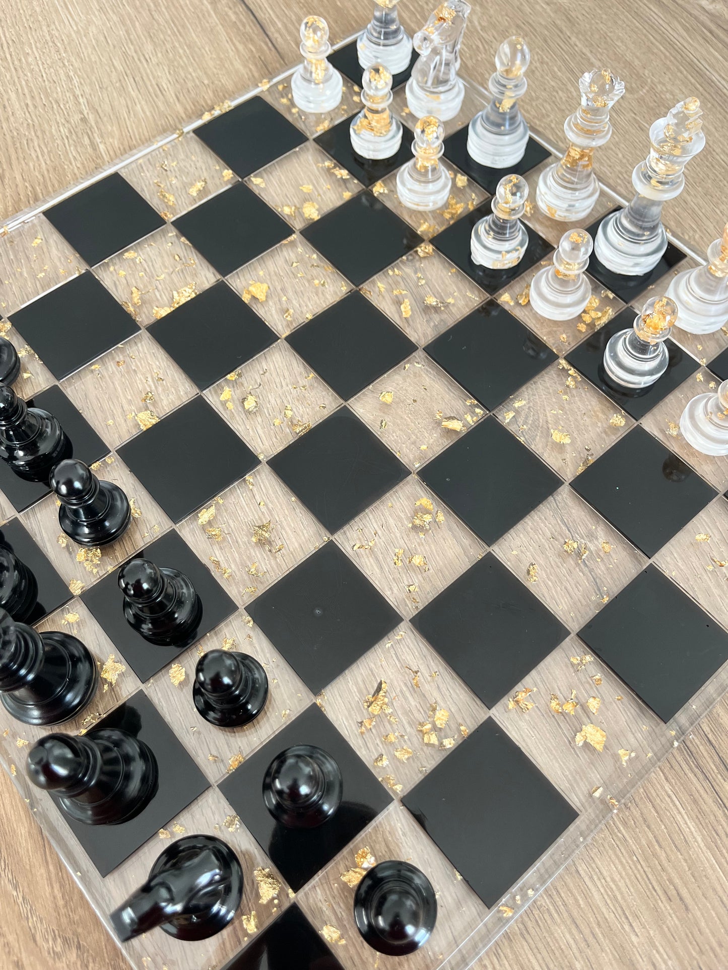 Jeu d’échec or et noir