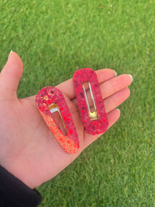 Barrette rouge à paillettes