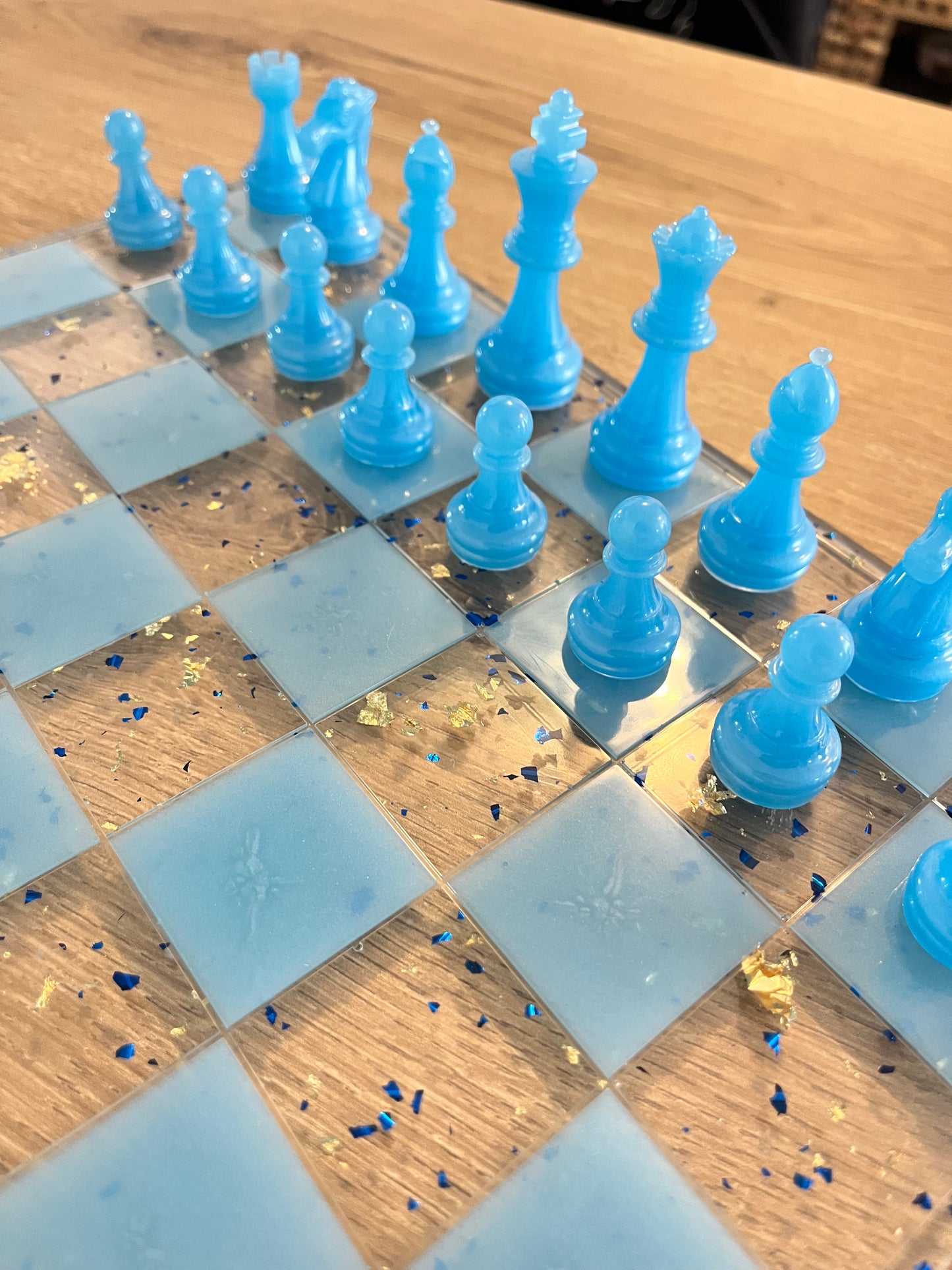Jeu d’échec bleu clair