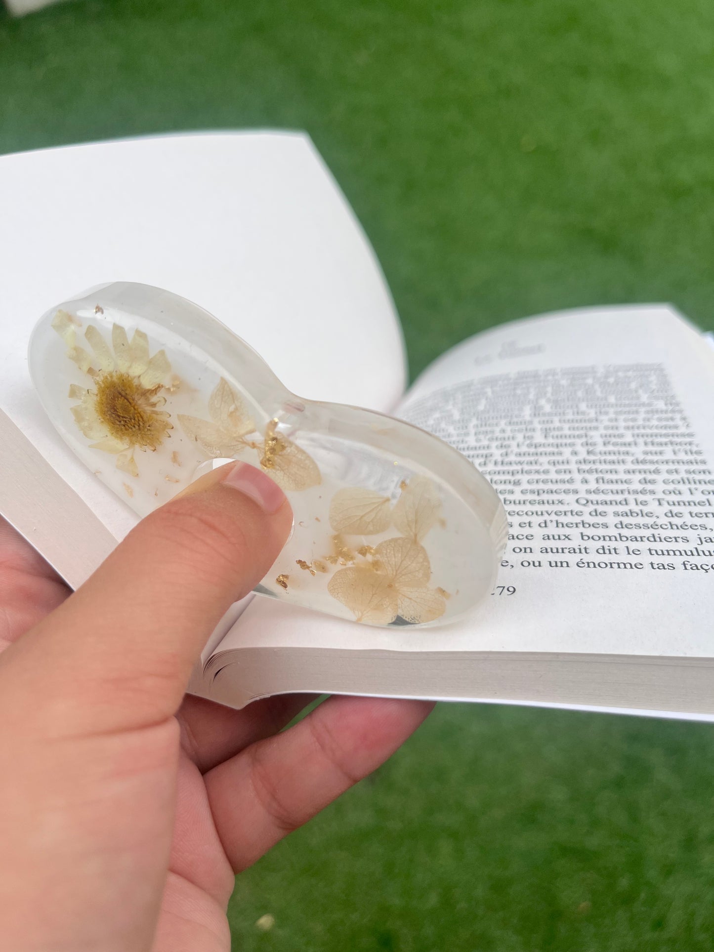 Bague de lecture fleurs blanches