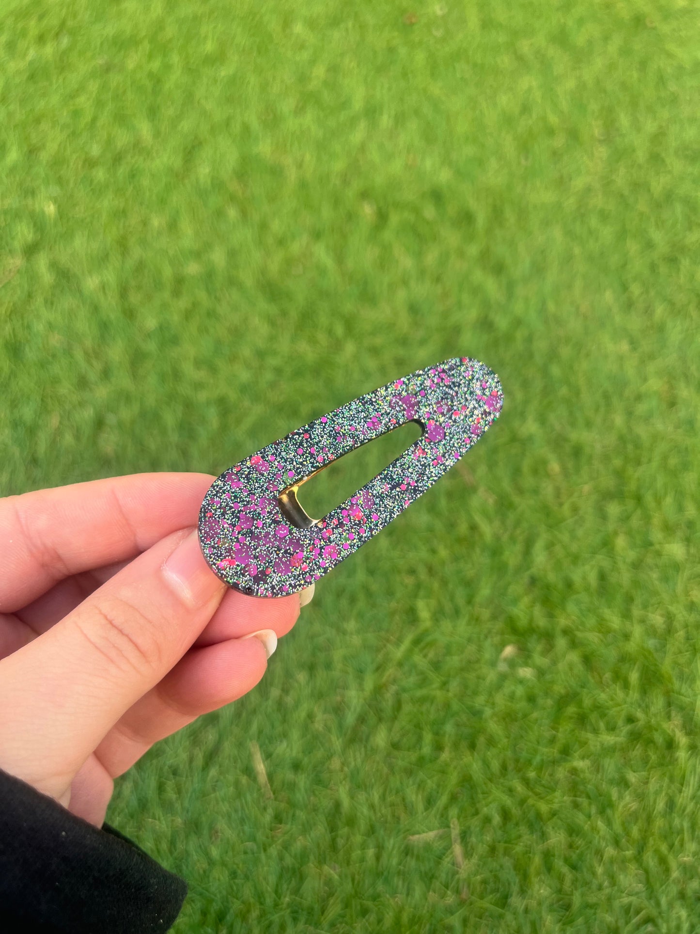 Barrette noir à paillettes