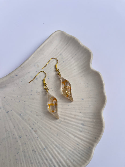 Boucle d’oreille fleurs séchées modèle « losange »