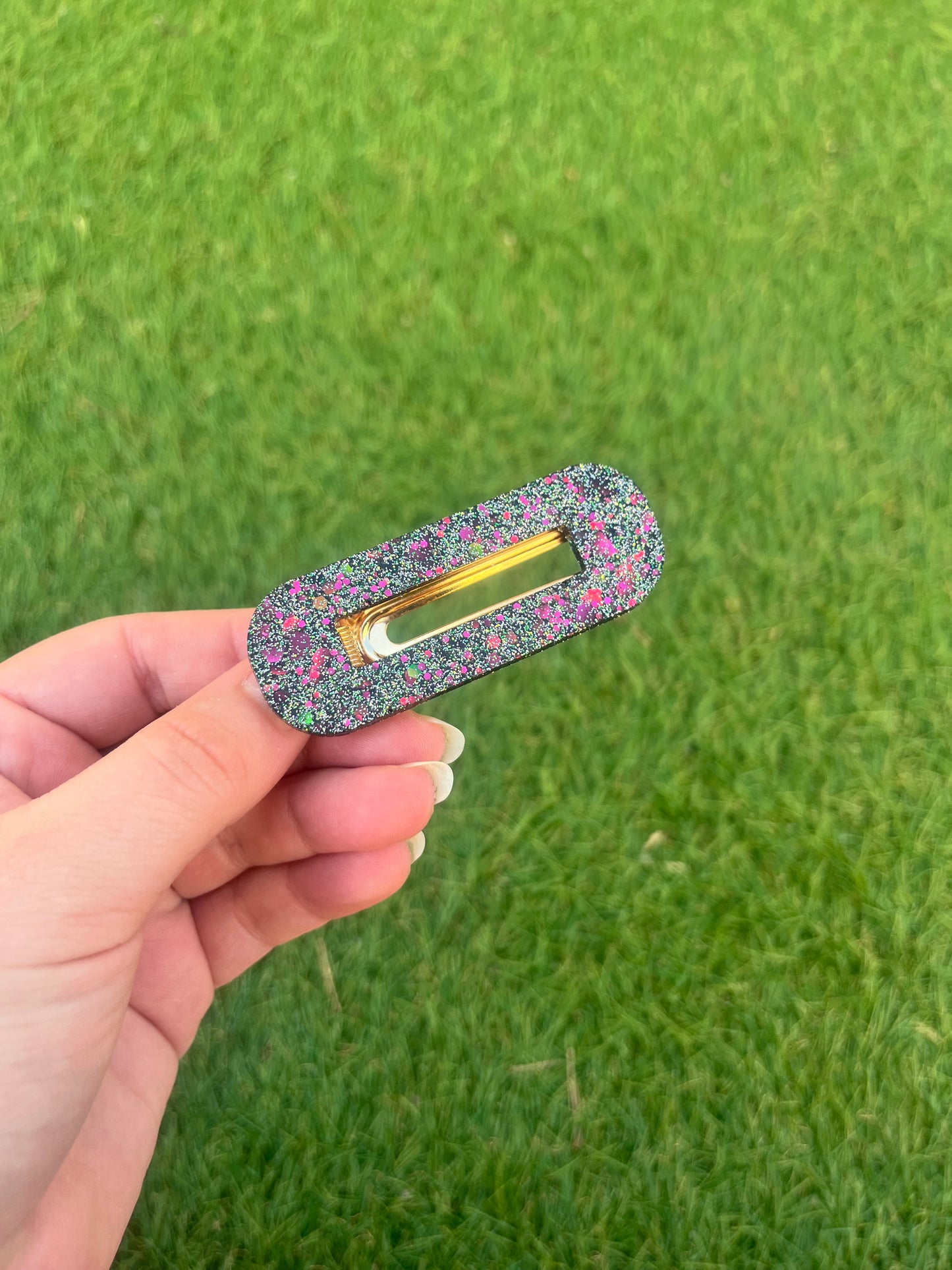Barrette noir à paillettes