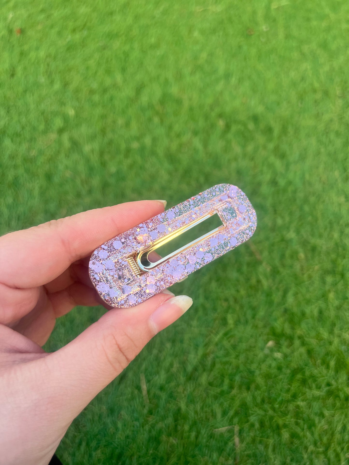 Barrette à paillettes