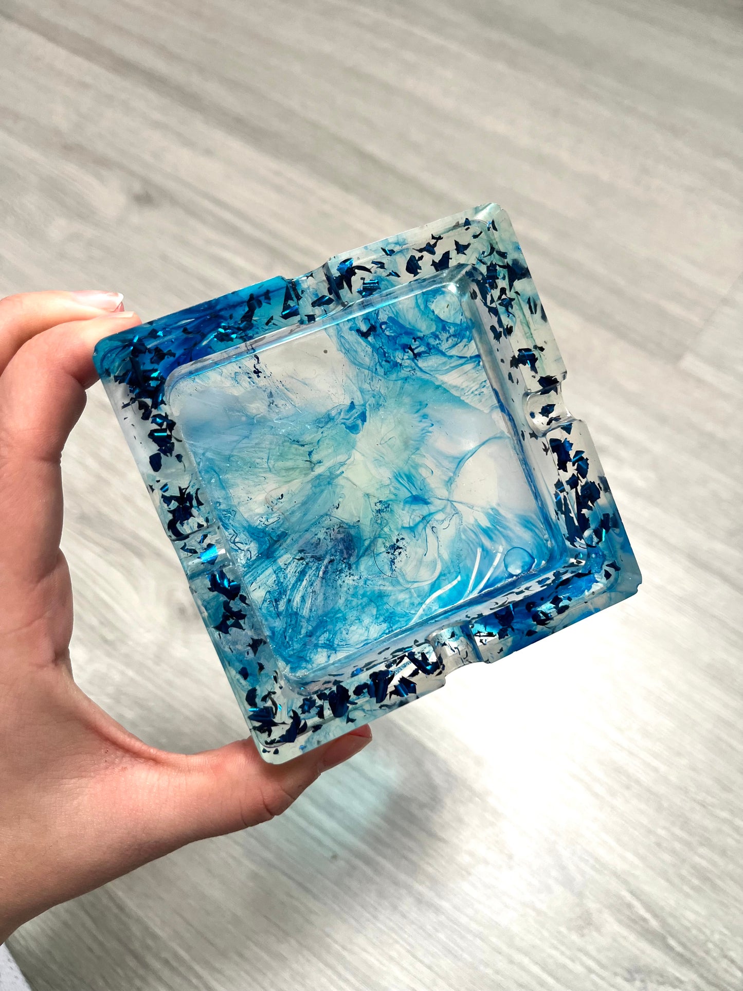 Cendrier bleu