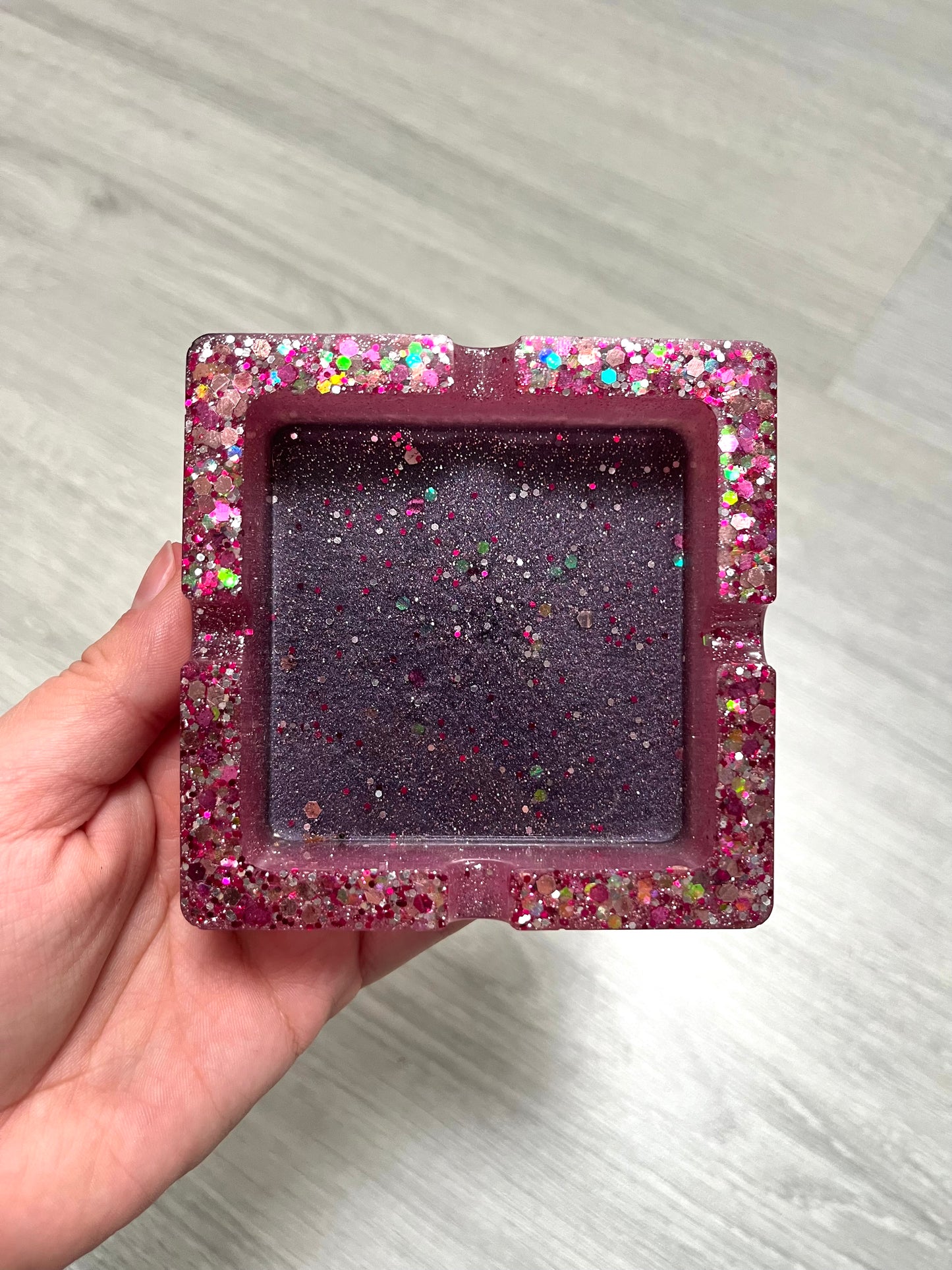Cendrier rose à paillettes
