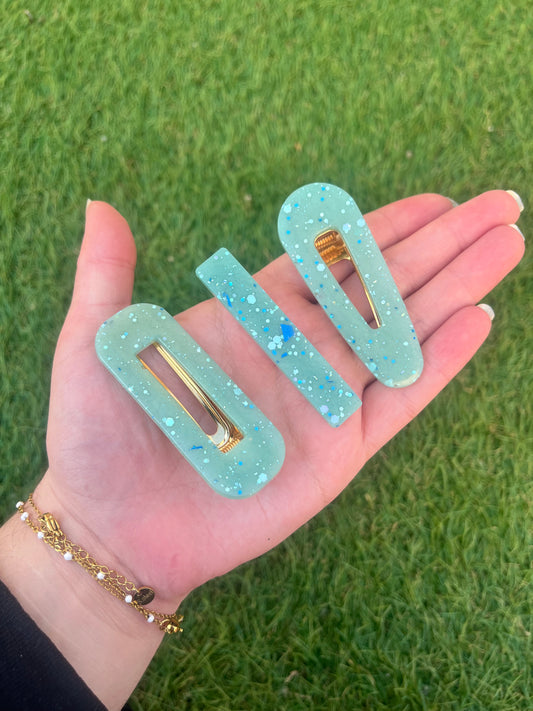 Barrette turquoise à paillettes