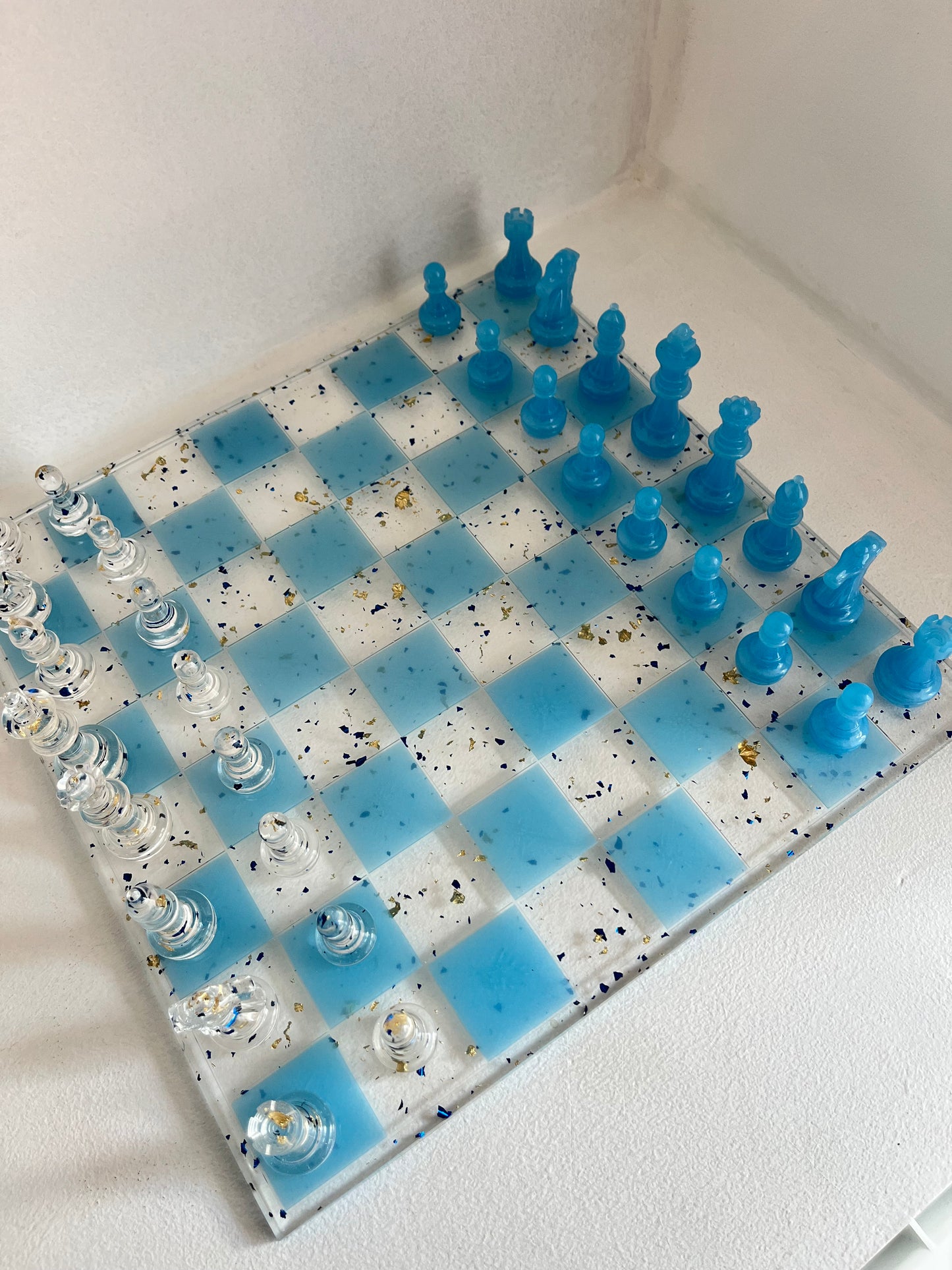 Jeu d’échec bleu clair