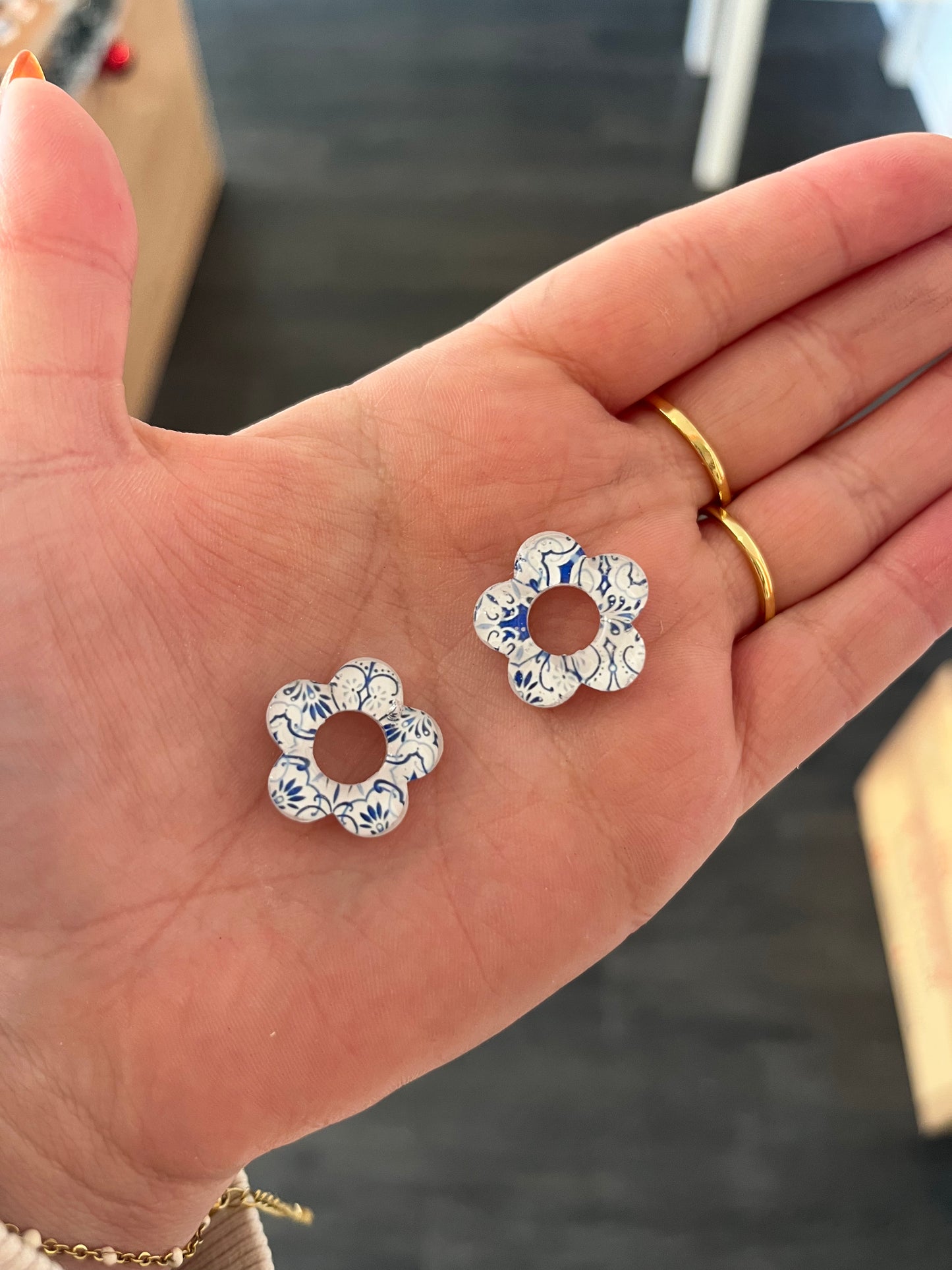 Pampille bleu à motifs