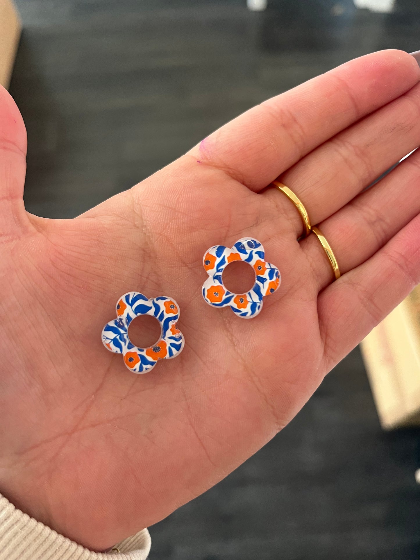Pampille motif orange bleu