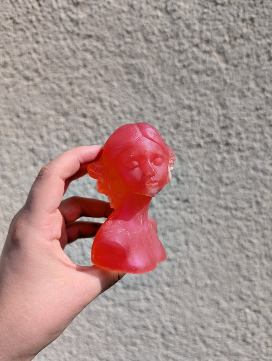 Femme buste rose