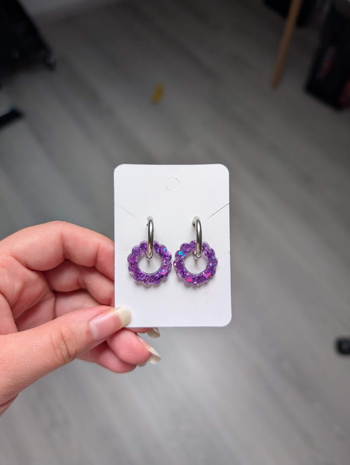 Pampille violette à paillettes